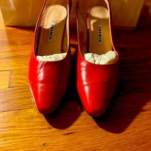 Sling back casual, dress, office appropriate.. 2” heel.. New